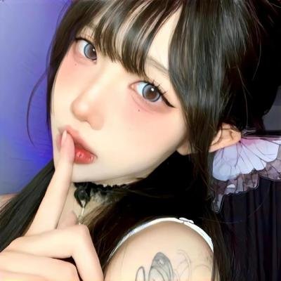 蝙蝠侠与哈莉·奎恩